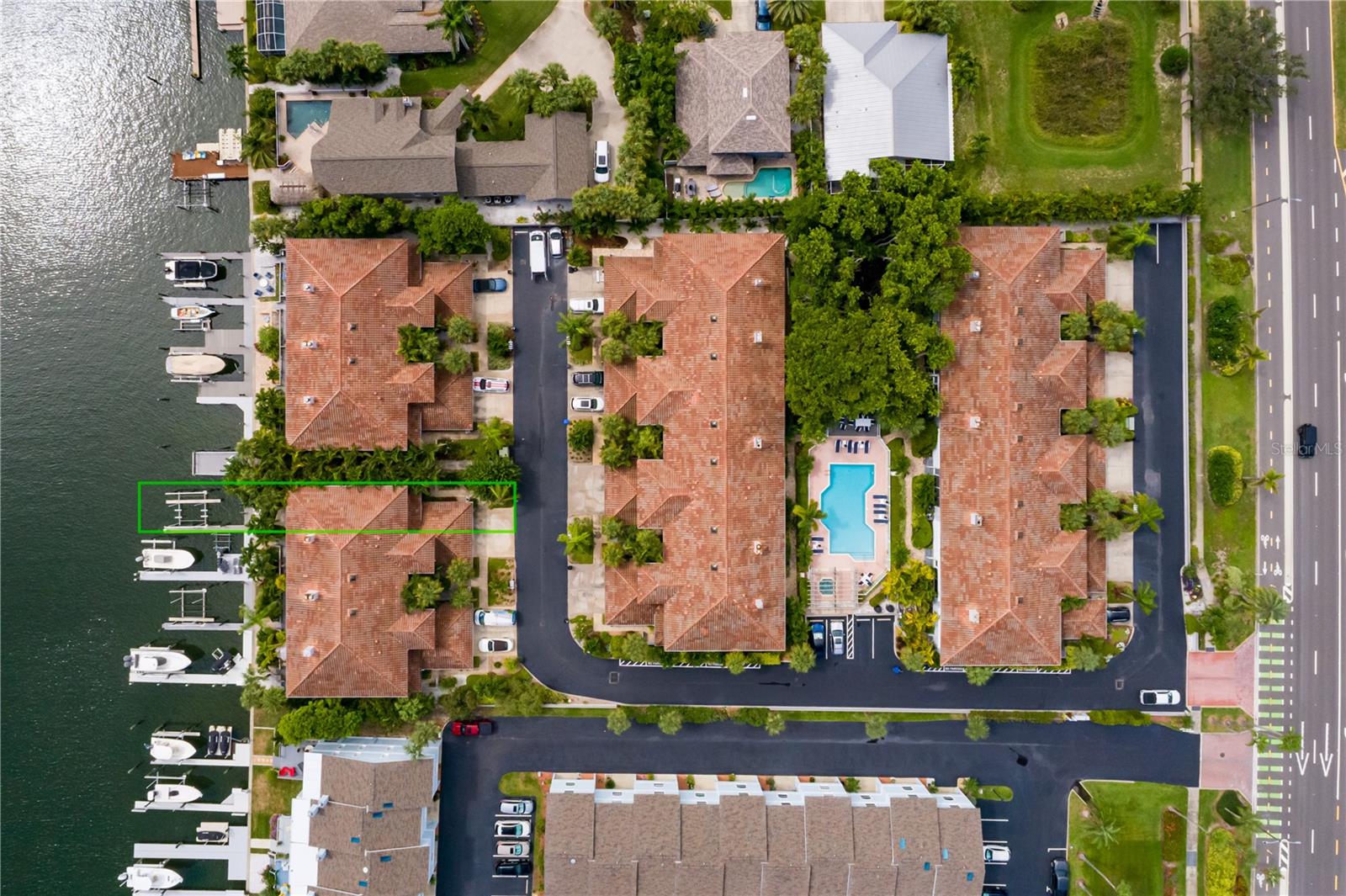 Image 42 of 74 For 903 Pinellas Bayway S 104