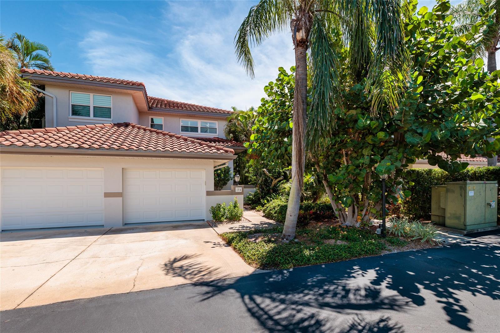 Image 55 of 74 For 903 Pinellas Bayway S 104