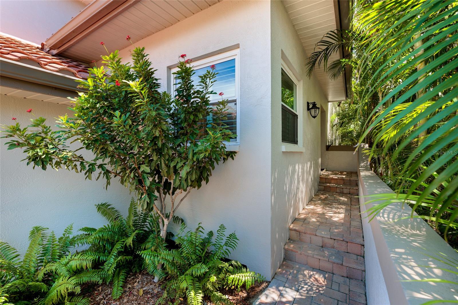 Image 56 of 74 For 903 Pinellas Bayway S 104