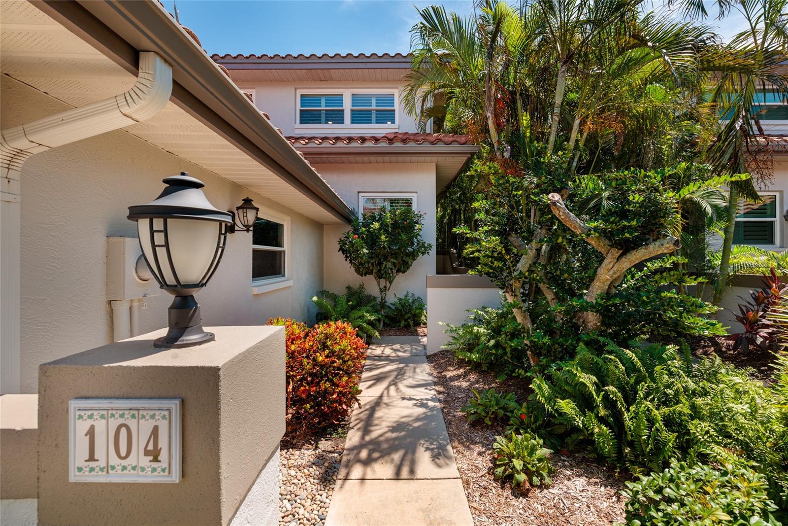 Image 57 of 74 For 903 Pinellas Bayway S 104