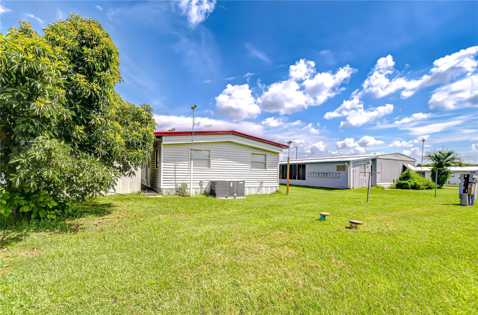 Image 15 of 44 For 39432 Dundee Road