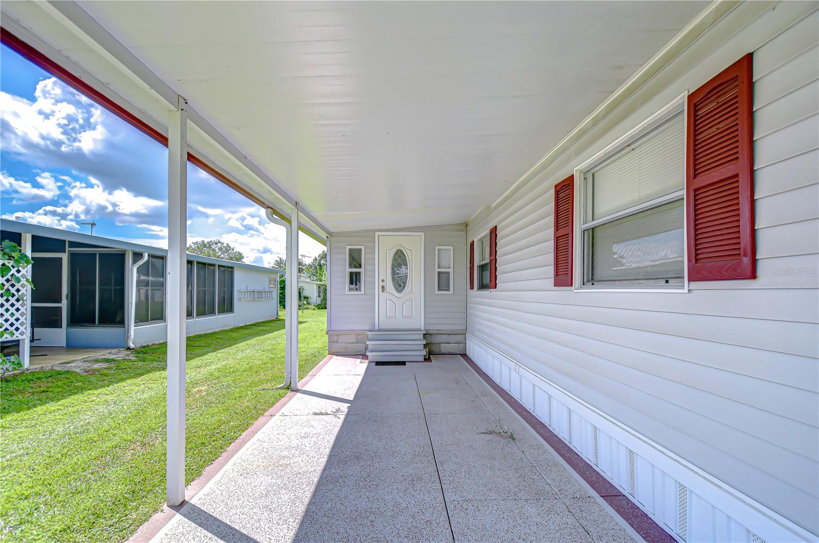 Image 17 of 44 For 39432 Dundee Road