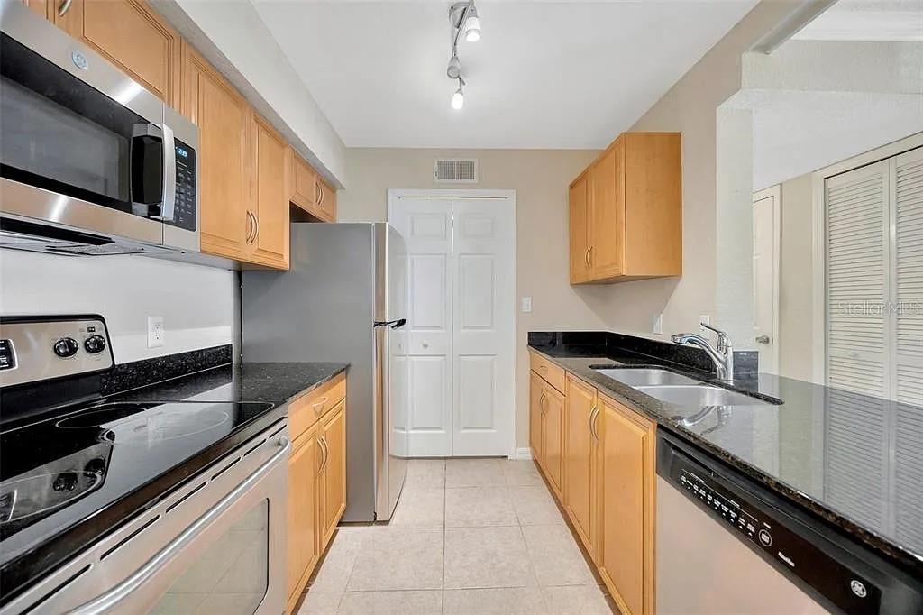 Image 13 of 40 For 3274 Haviland Court 104