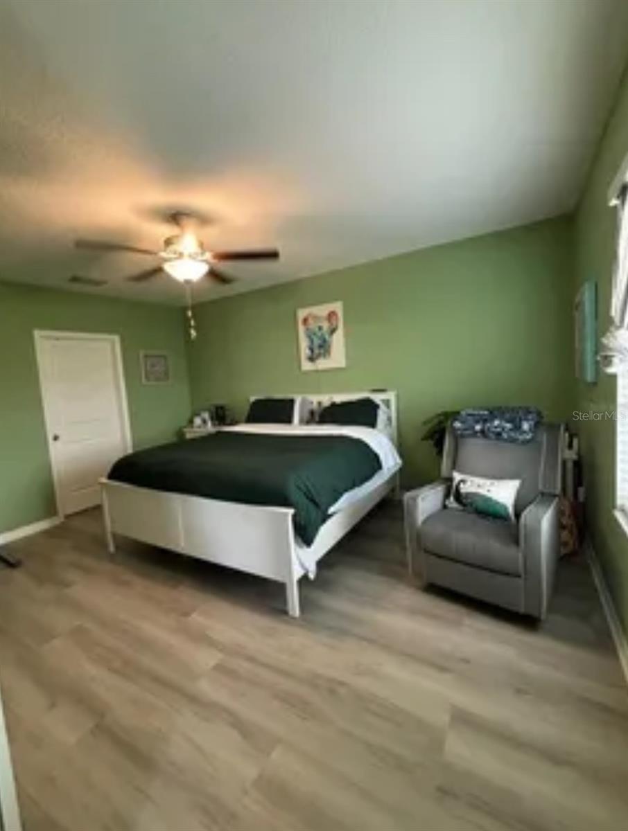 Listing photo id 8 for 9317 Lemon Drop Loop