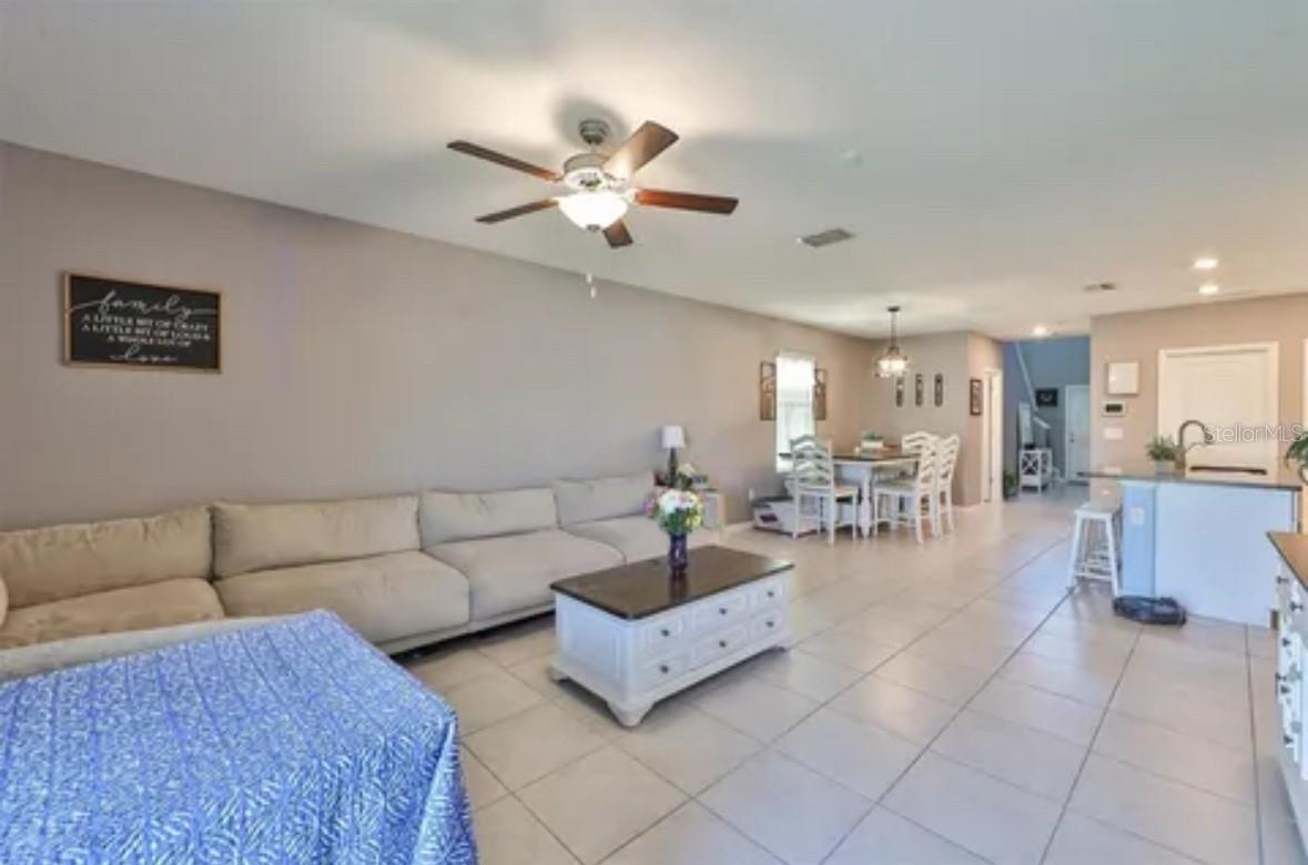 Listing photo id 6 for 9317 Lemon Drop Loop