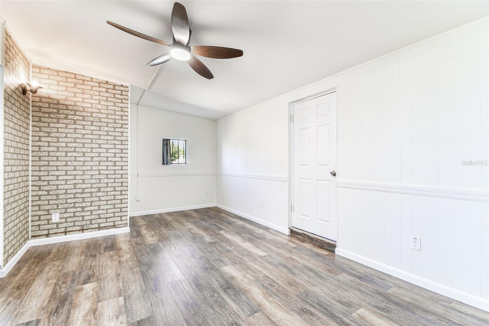 Image 14 of 53 For 6219 Hale Avenue