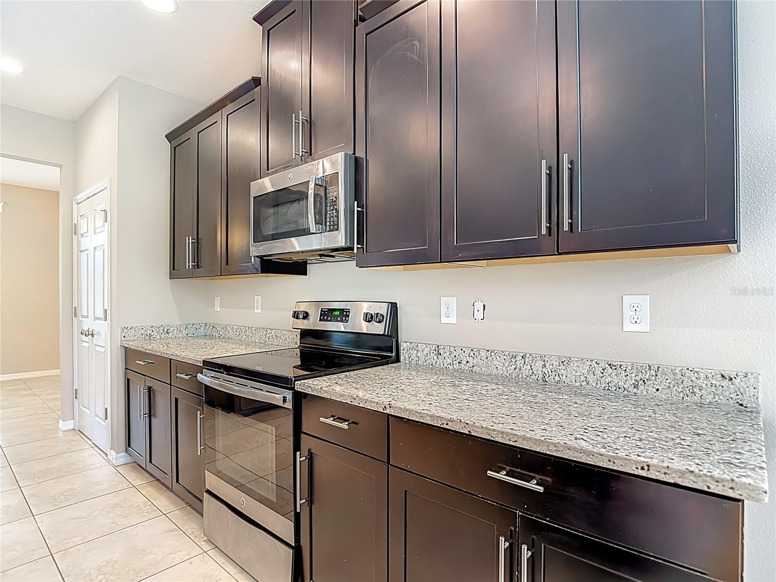 Image 21 of 100 For 8310 Willow Beach Drive
