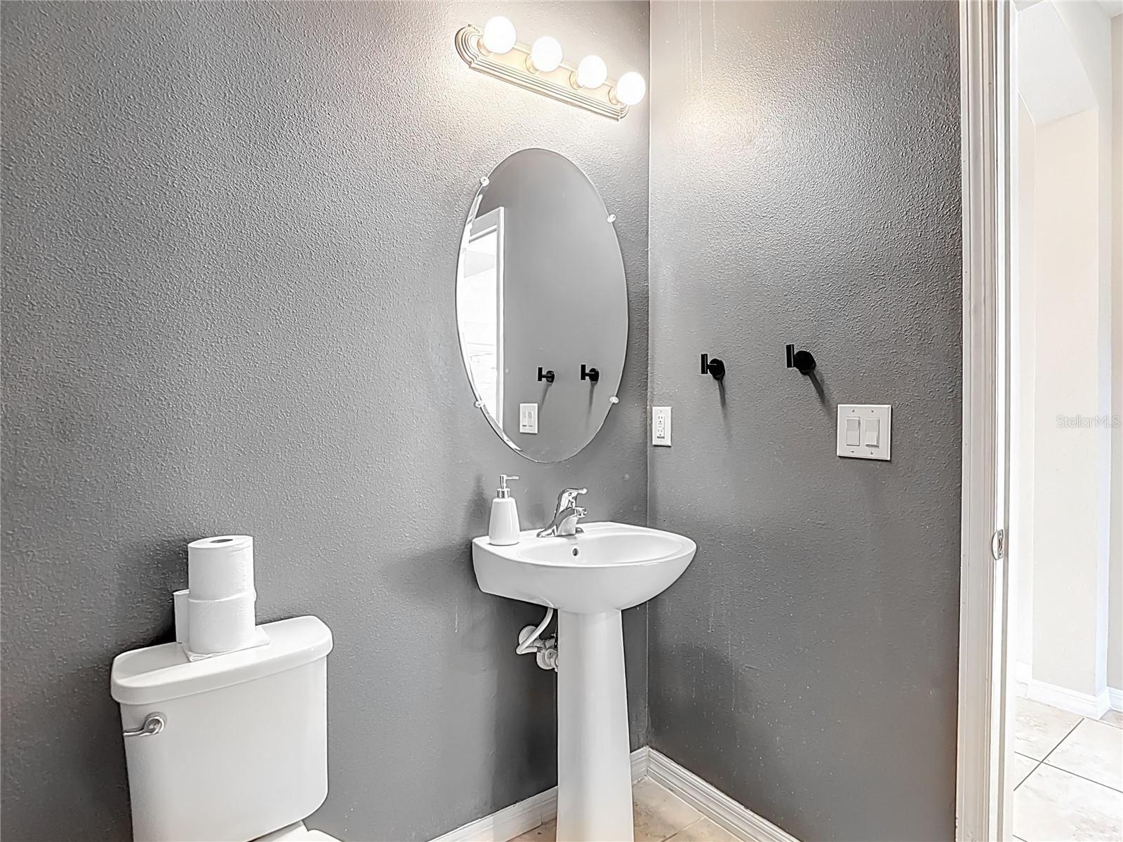 Image 35 of 100 For 8310 Willow Beach Drive