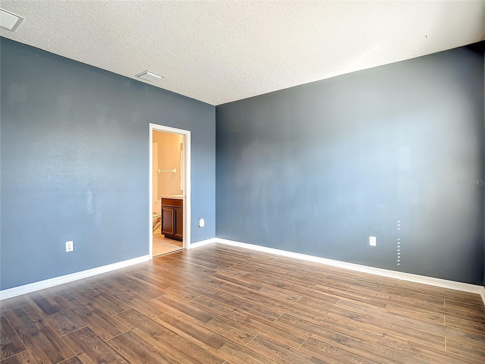 Image 56 of 100 For 8310 Willow Beach Drive