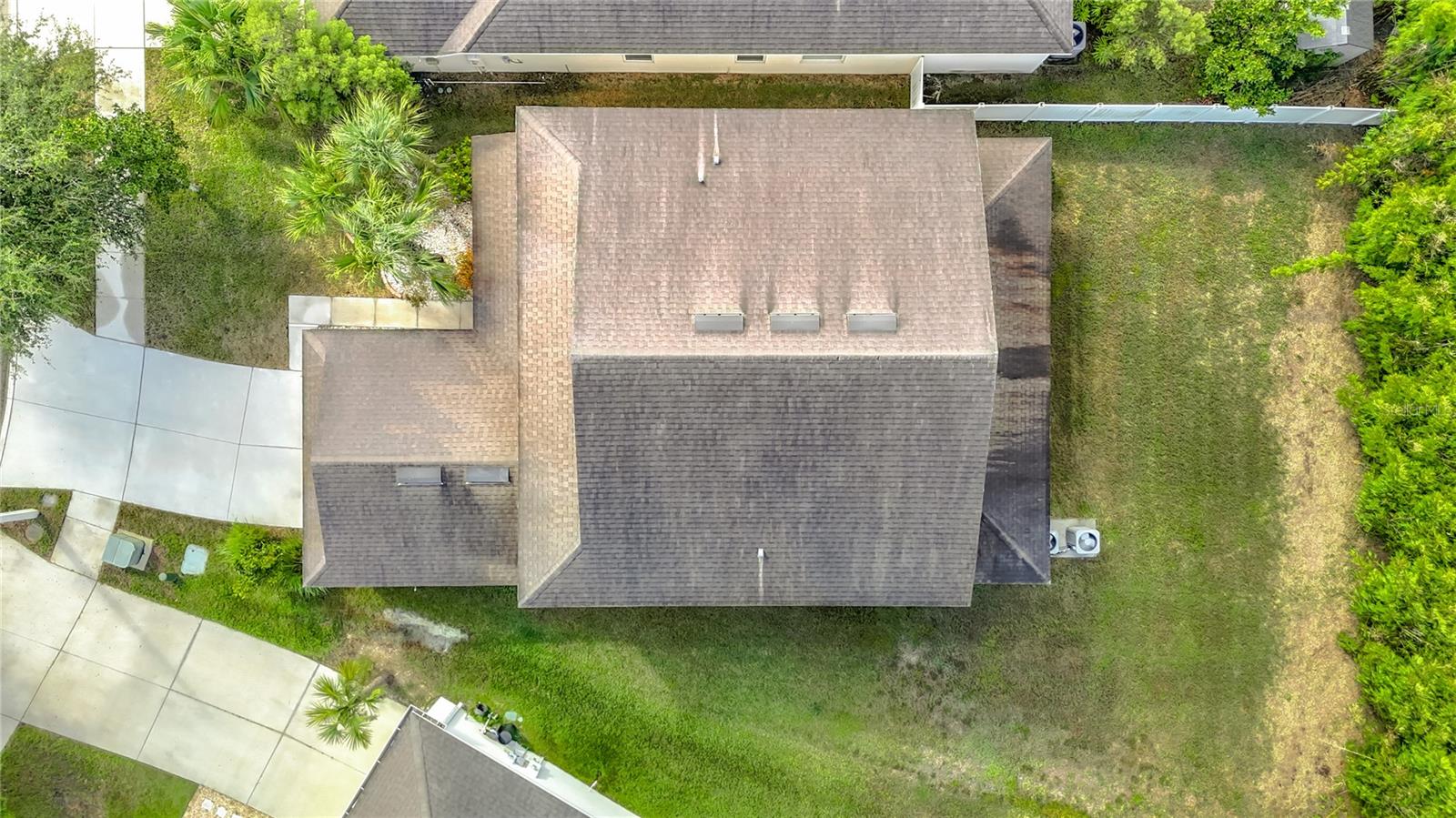 Image 87 of 100 For 8310 Willow Beach Drive