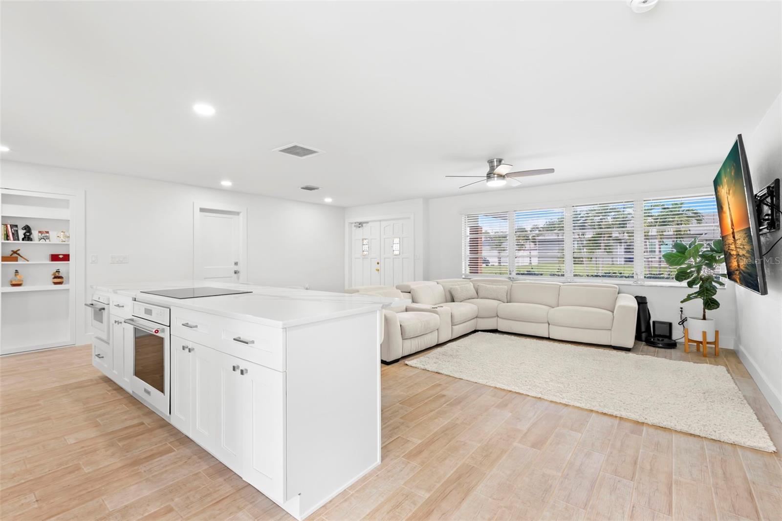 Image 10 of 57 For 12125 6th Street E