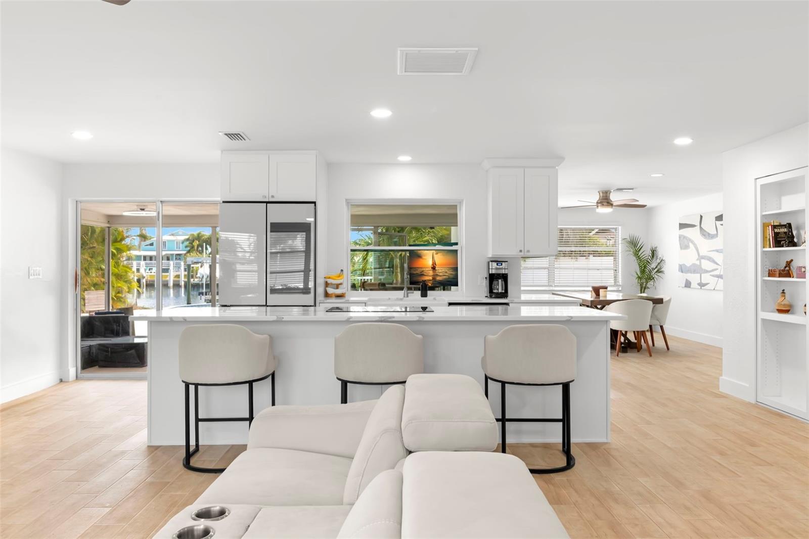Image 11 of 57 For 12125 6th Street E