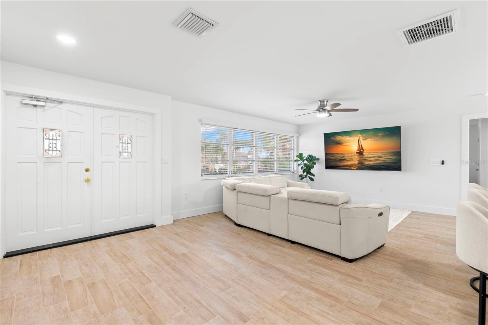 Image 7 of 57 For 12125 6th Street E