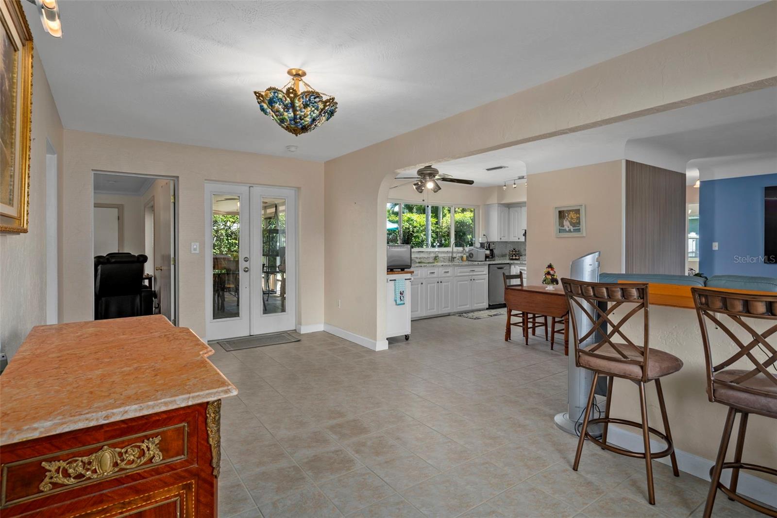 Image 24 of 59 For 6073 45th Avenue N