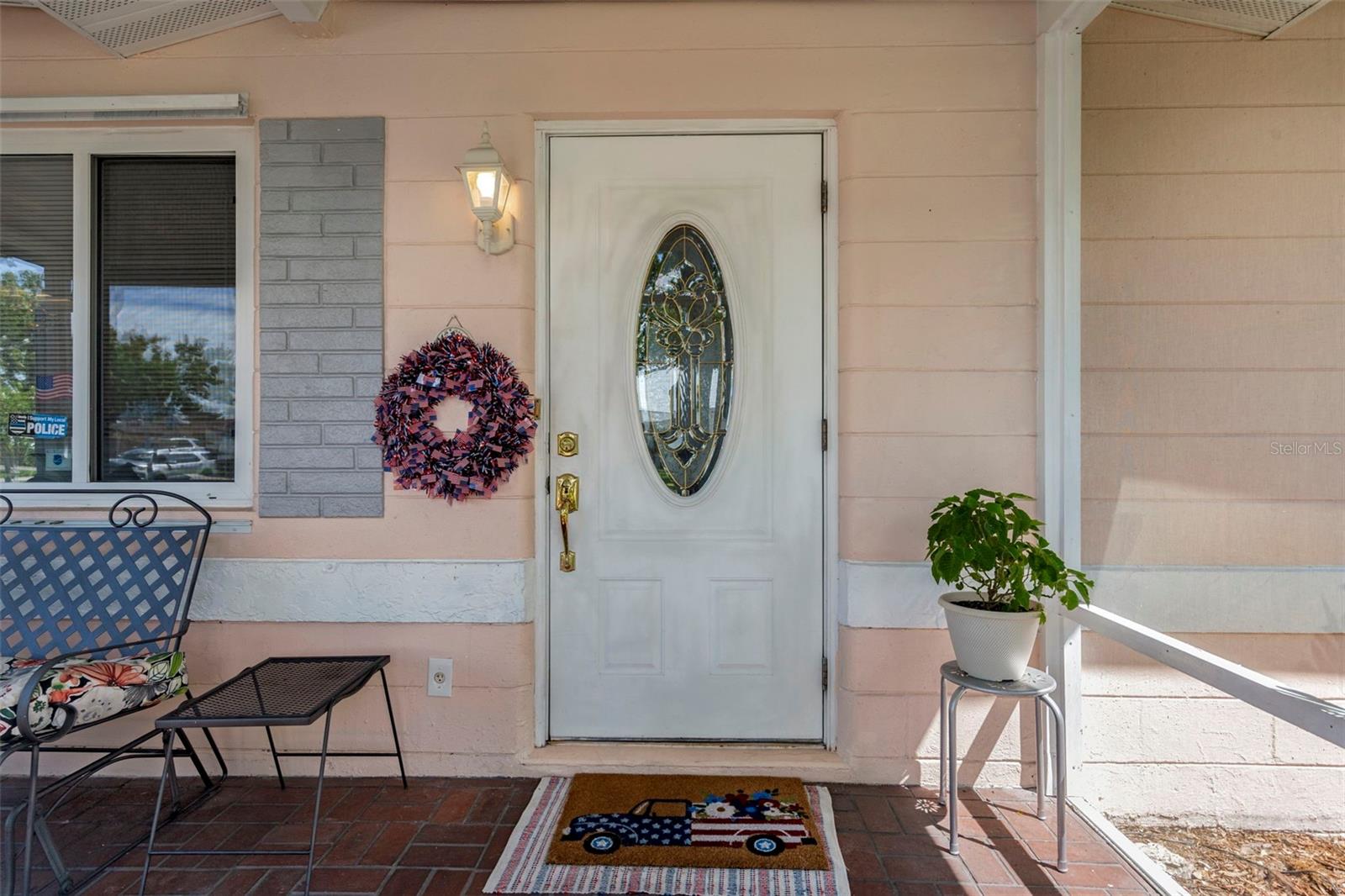 Image 9 of 59 For 6073 45th Avenue N