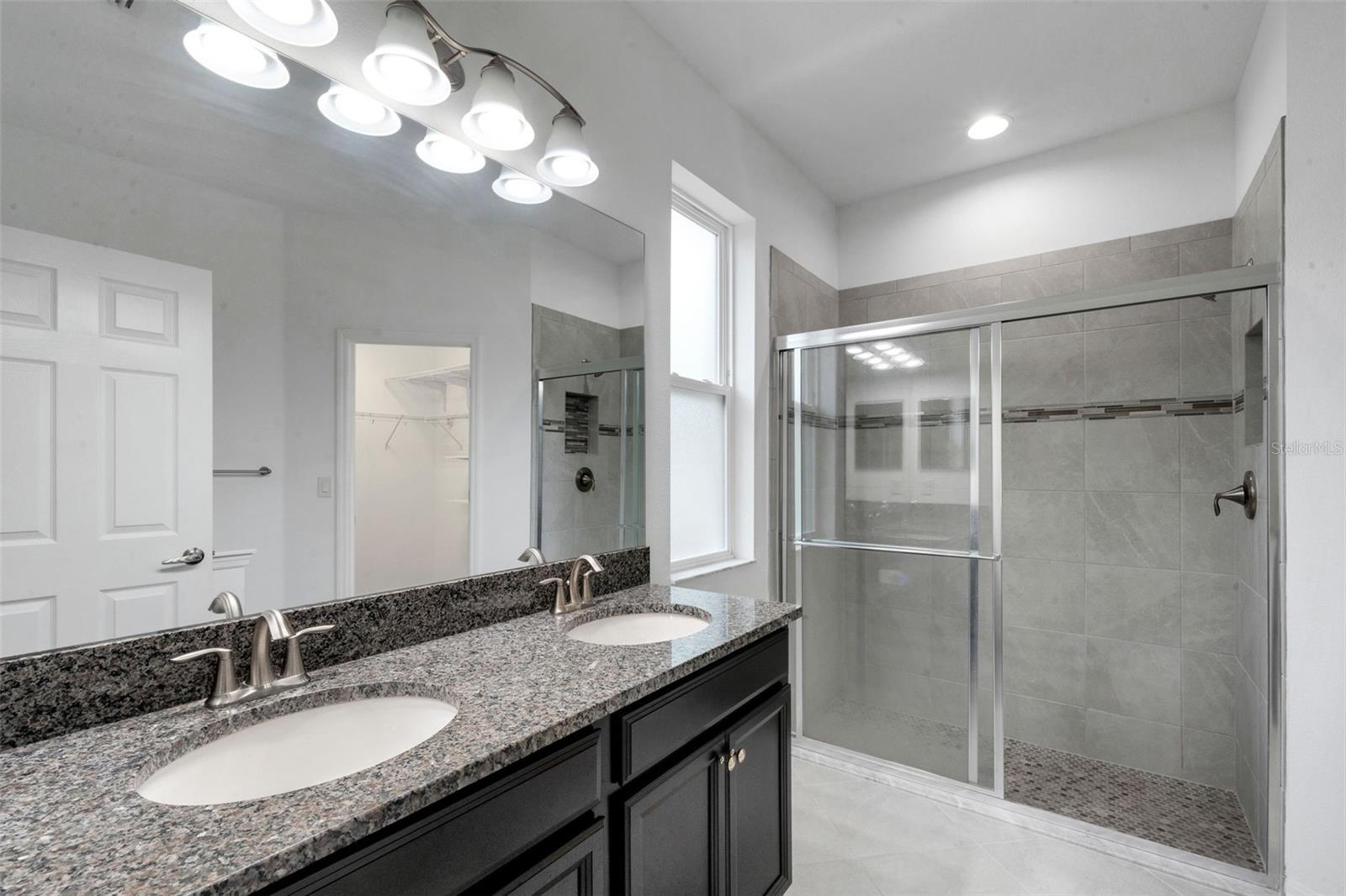 Image 12 of 38 For 3107 Marisa Place