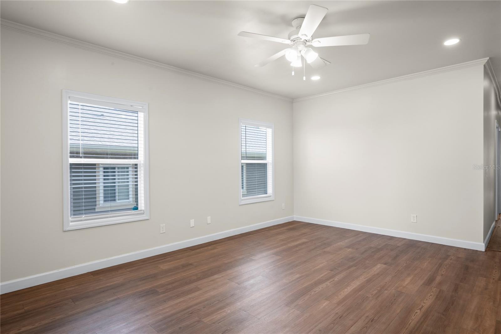 Image 4 of 26 For 1851 13th Street S