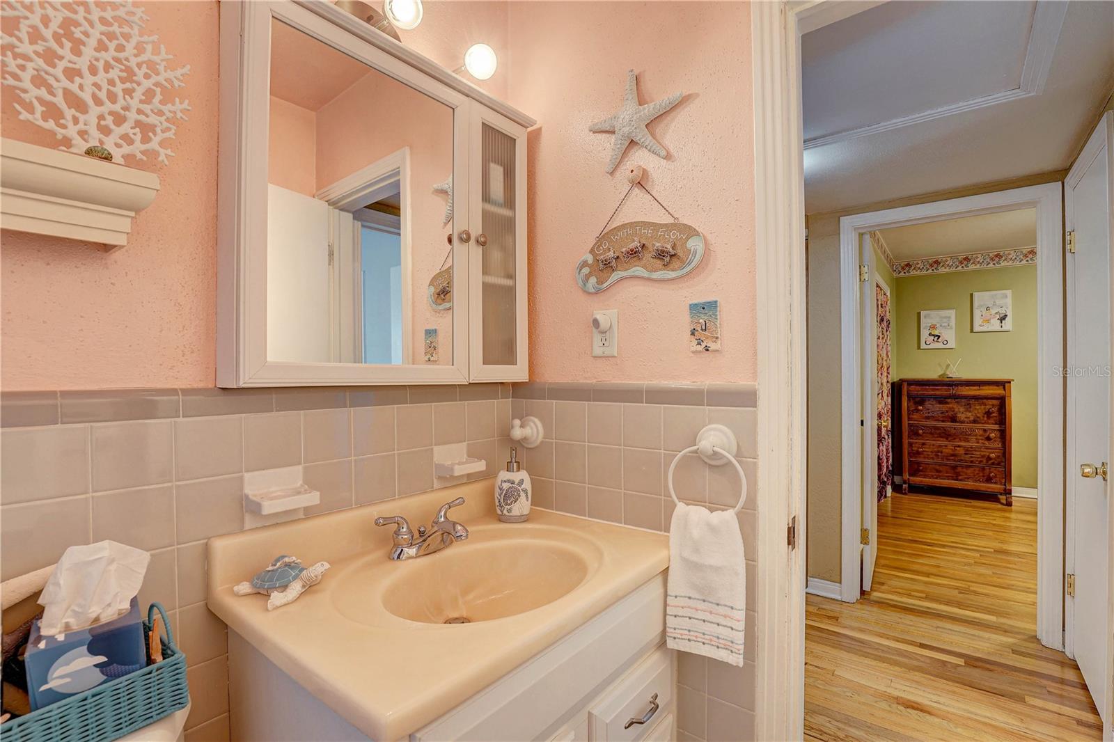 Image 20 of 45 For 3124 31st Avenue N