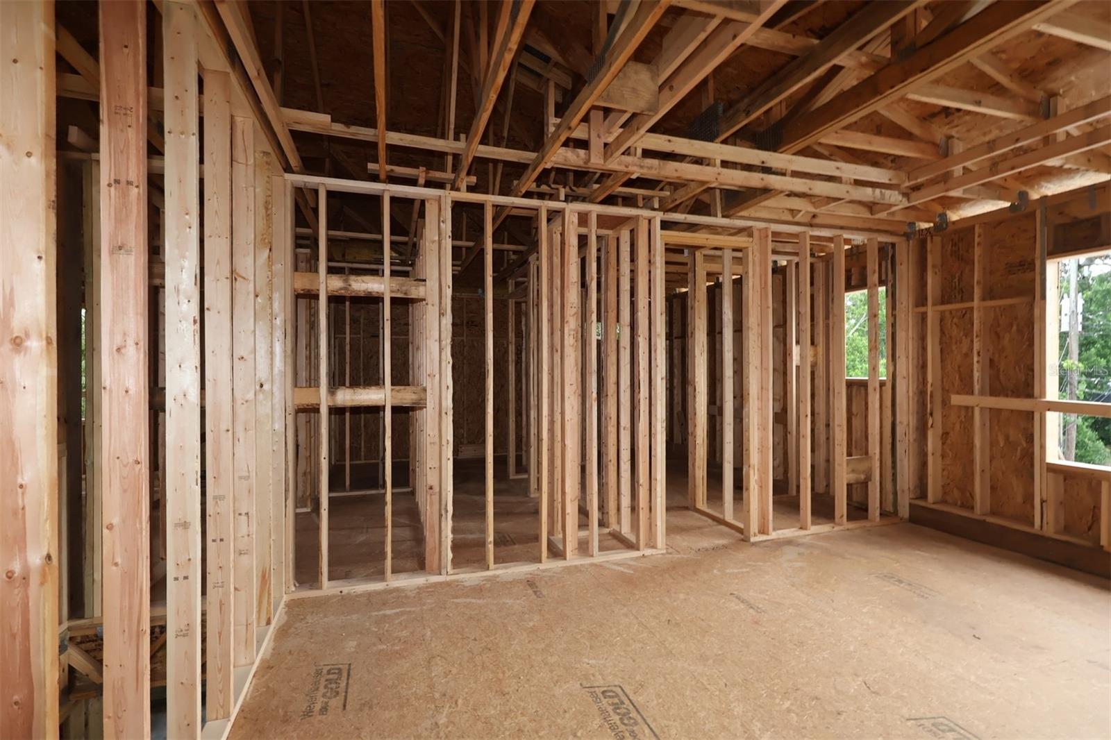 Image 11 of 21 For 8056 33rd Avenue N
