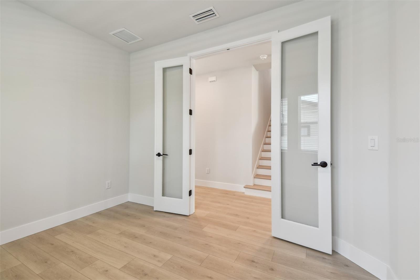 Image 18 of 21 For 8056 33rd Avenue N