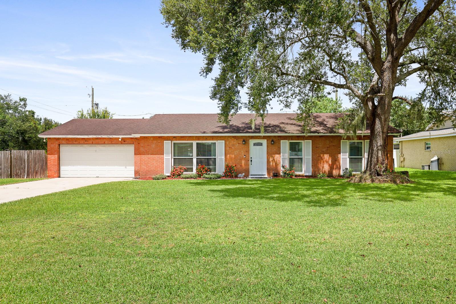 Details for 102 Mitchell Drive, BRANDON, FL 33511