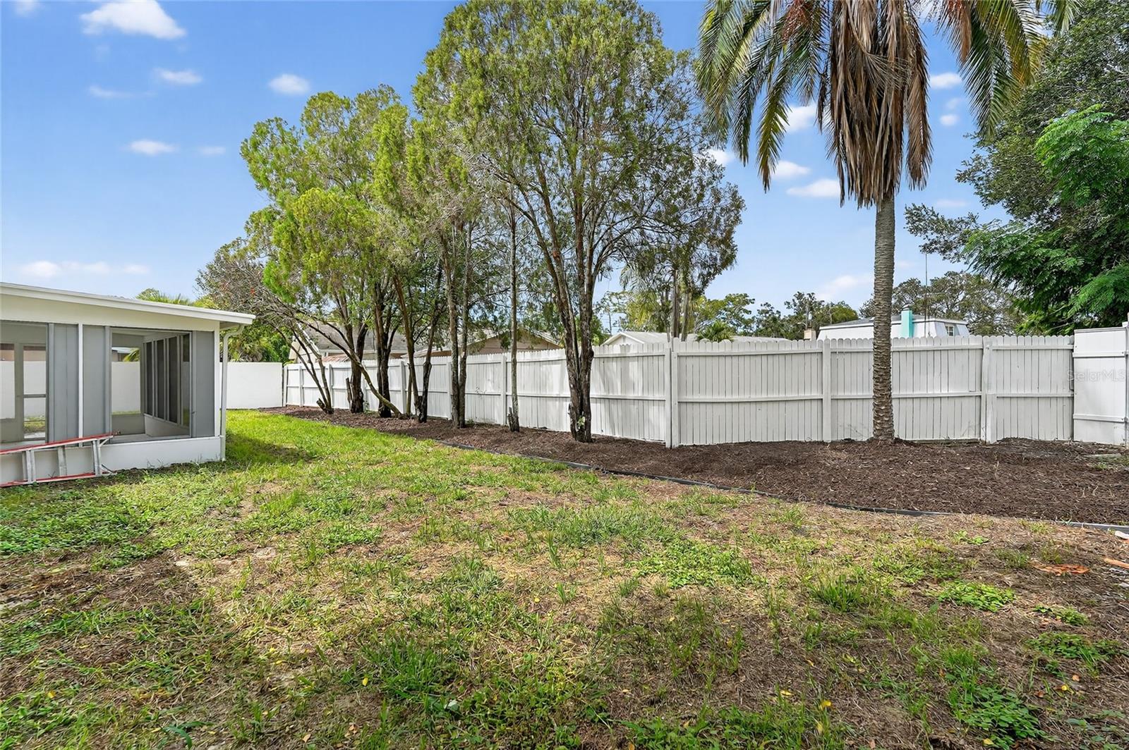 Image 32 of 35 For 1448 Lakeview Drive