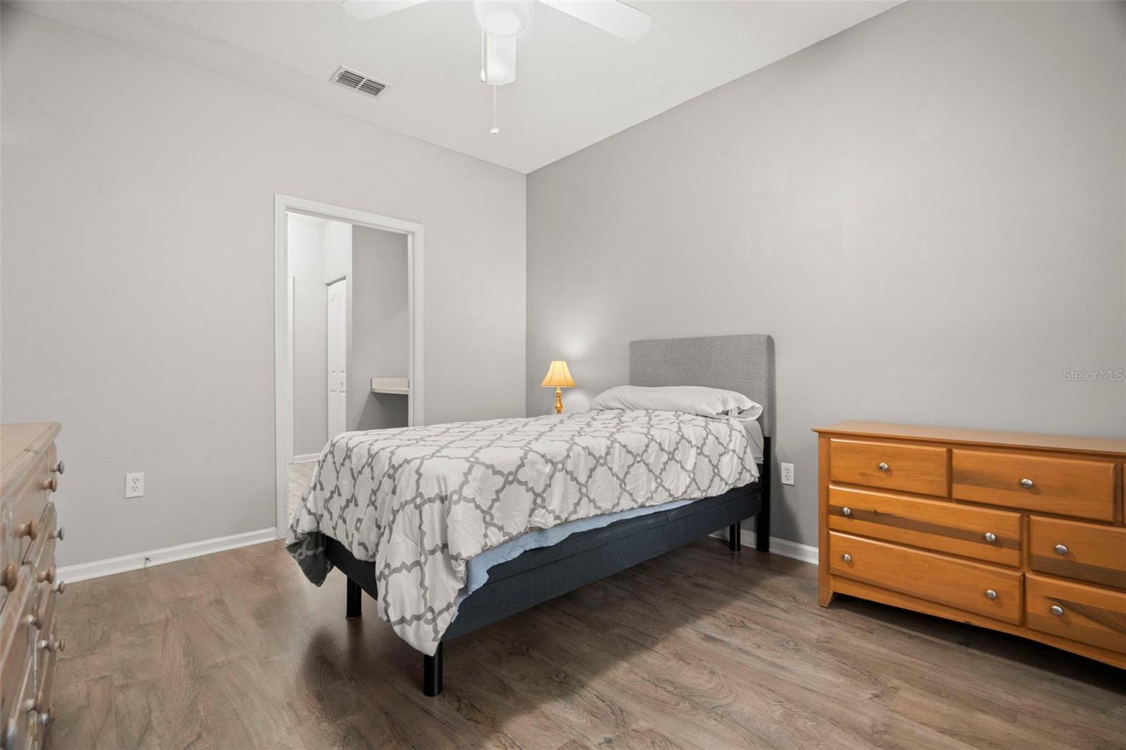 Image 17 of 36 For 4207 Dale Mabry Highway 11104