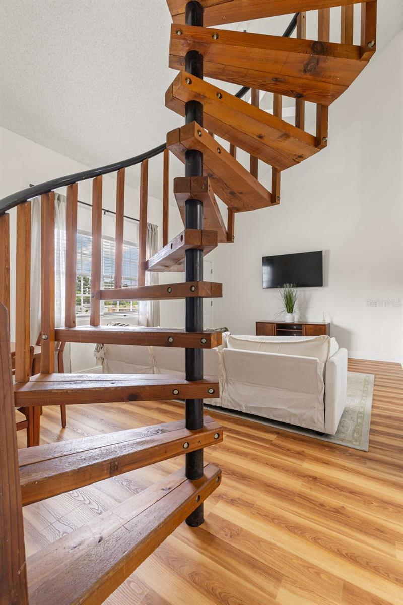 Image 17 of 28 For 5653 67th Avenue N 221