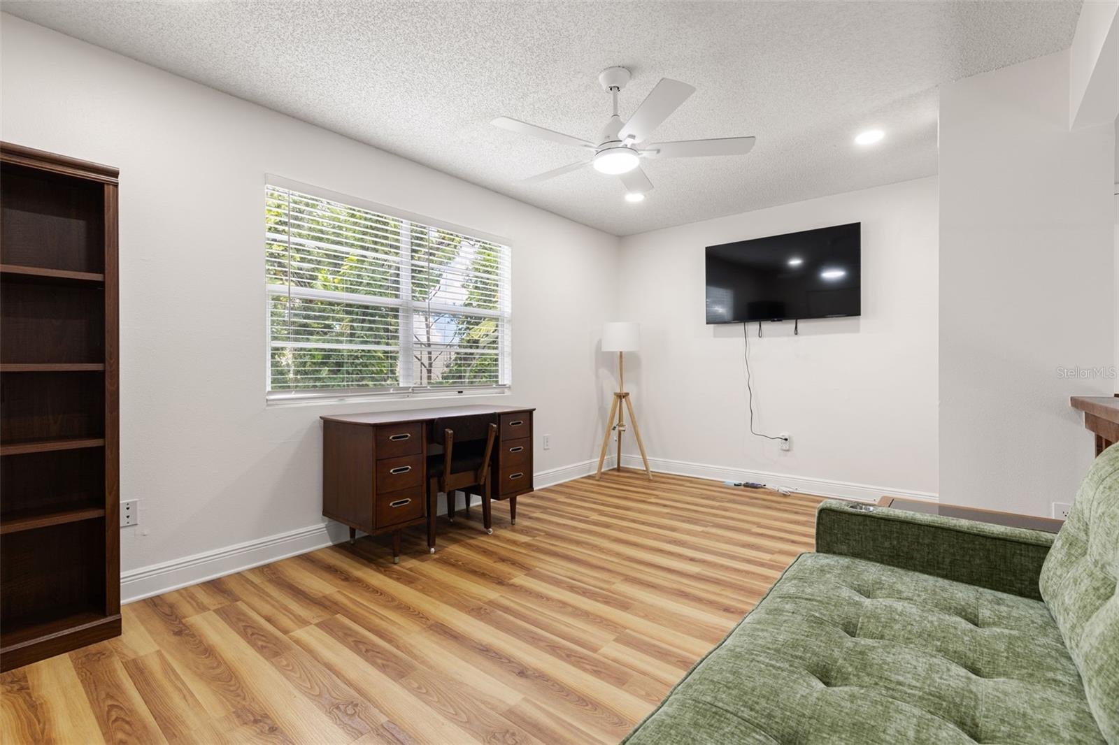 Image 22 of 28 For 5653 67th Avenue N 221