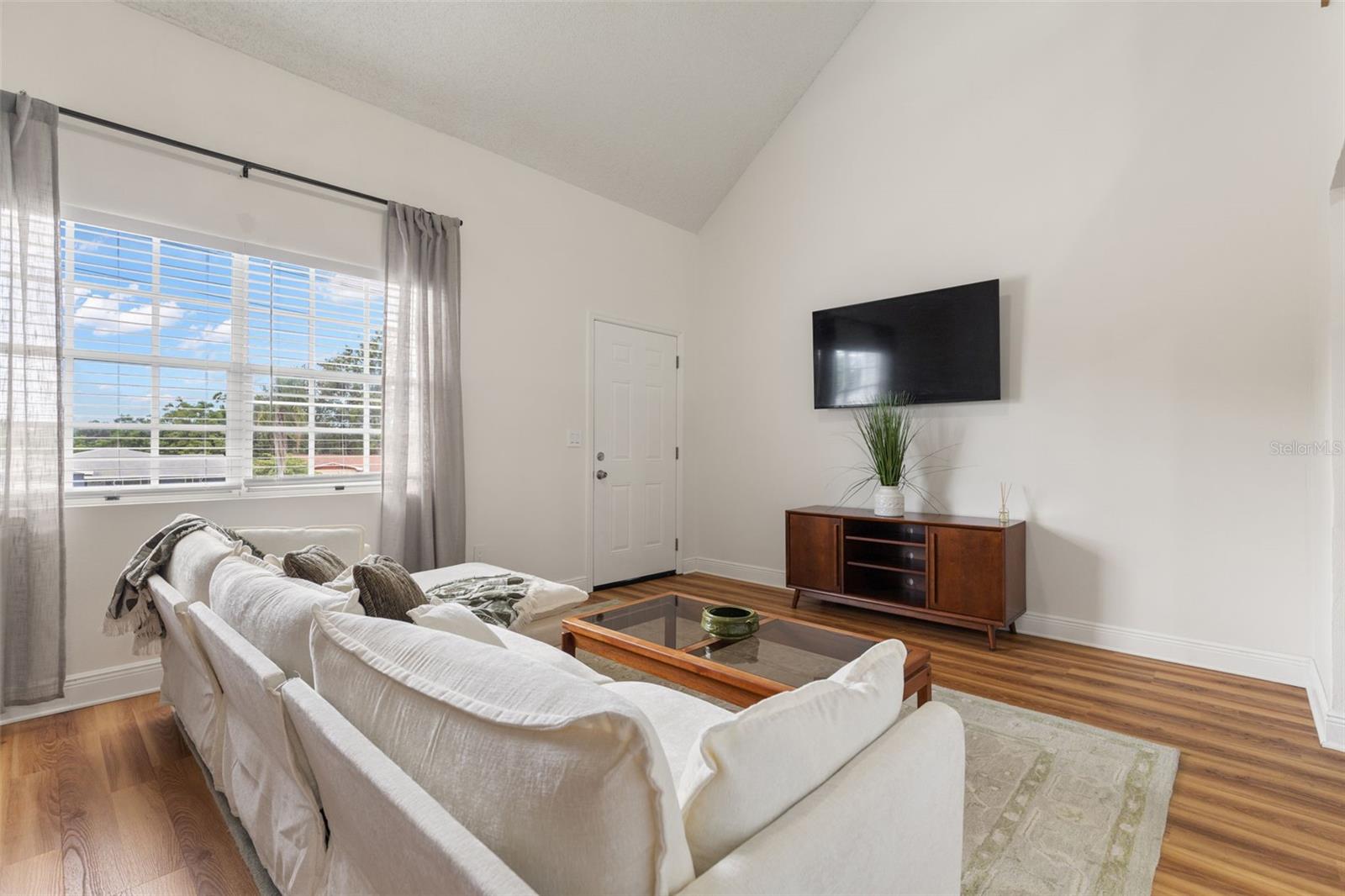 Image 8 of 28 For 5653 67th Avenue N 221