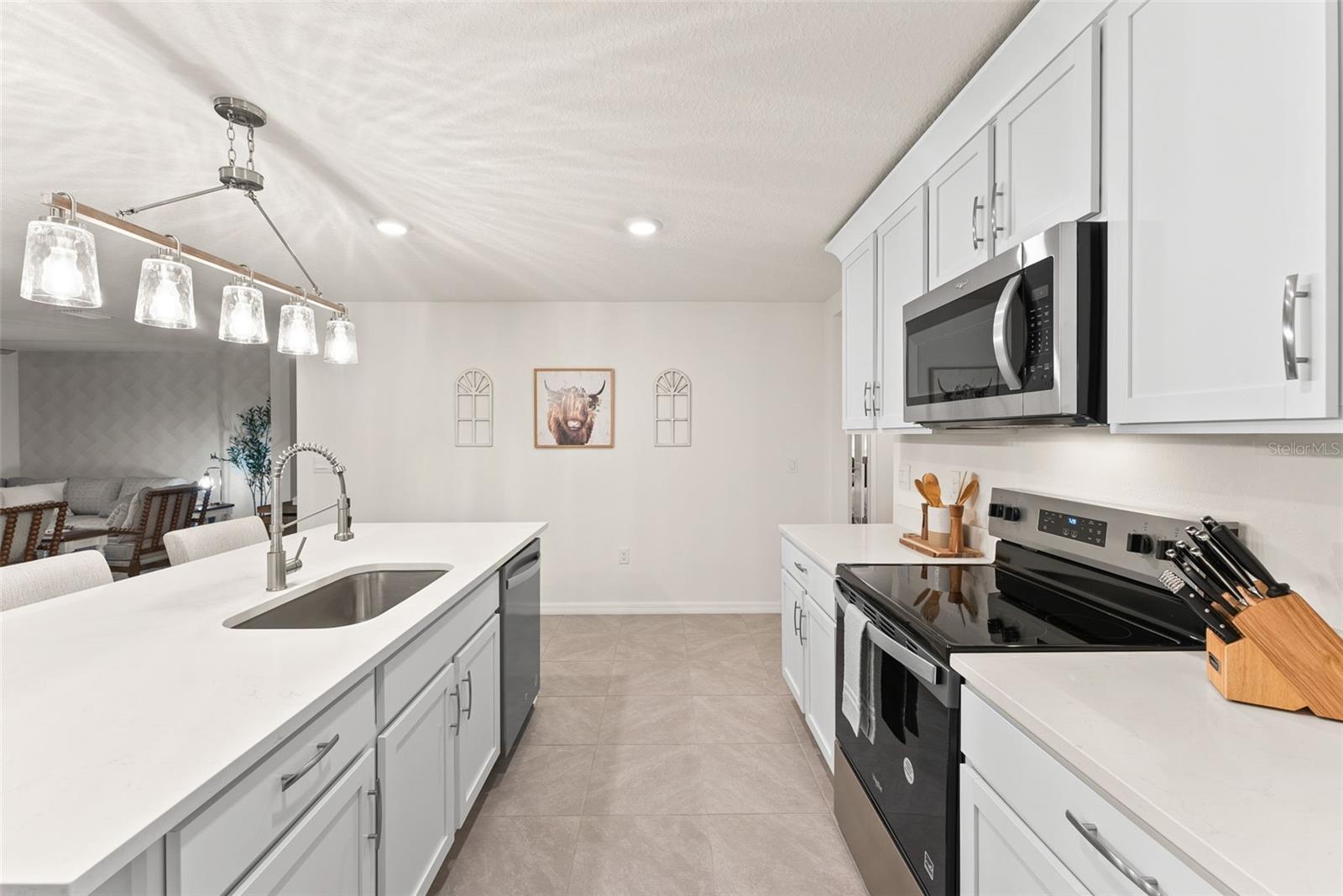 Image 16 of 95 For 6476 Melacano Avenue