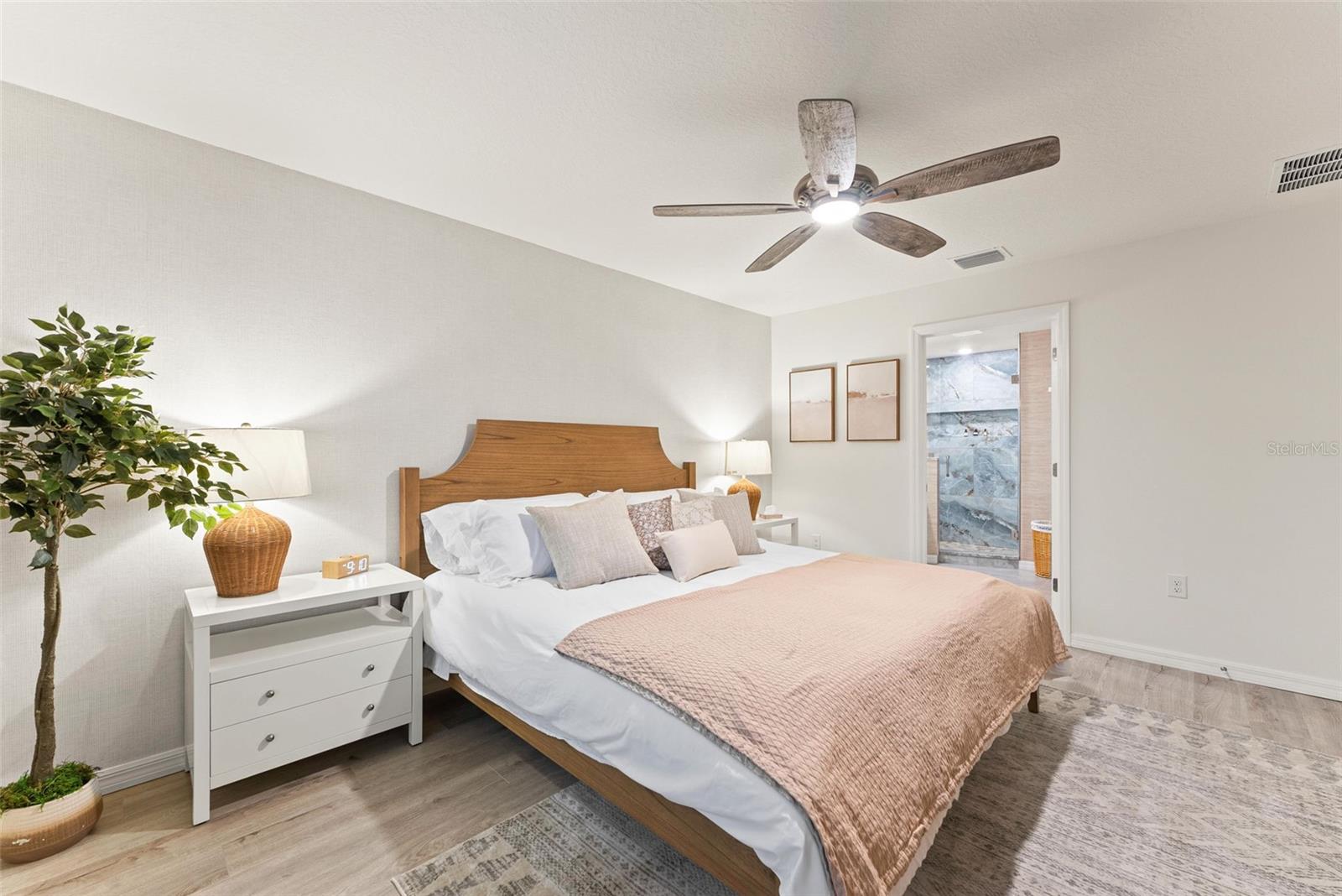 Image 32 of 95 For 6476 Melacano Avenue