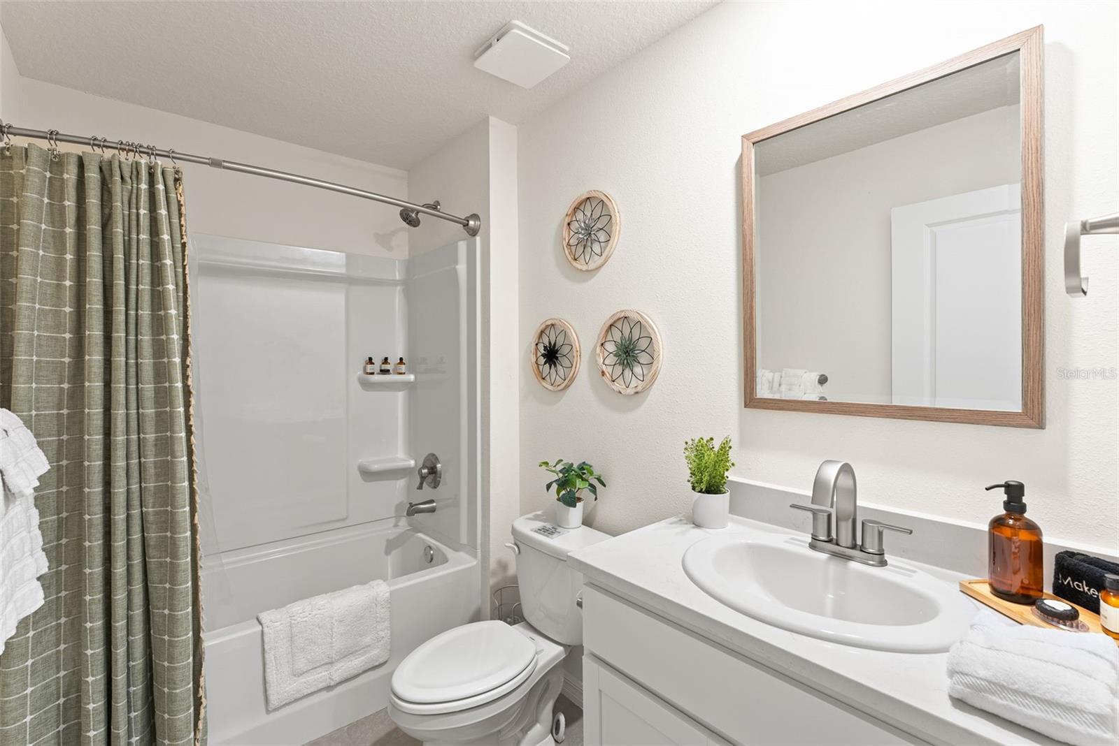 Image 60 of 95 For 6476 Melacano Avenue