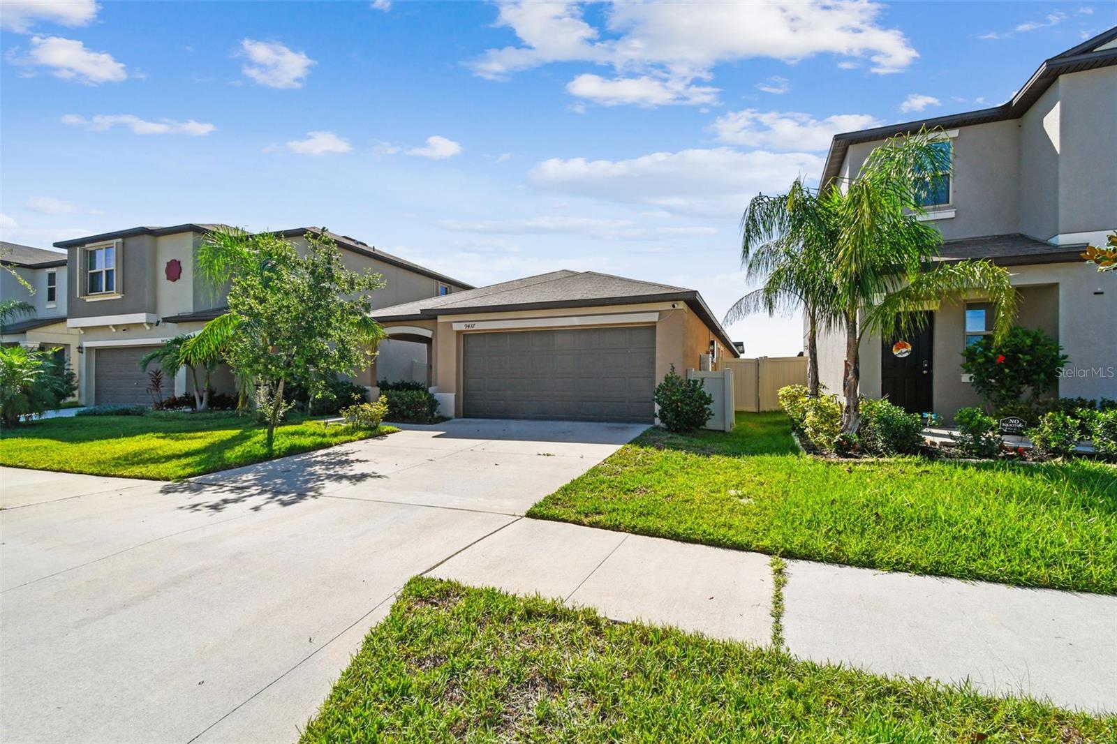 Details for 9437 Lemon Drop Loop, SUN CITY CENTER, FL 33573