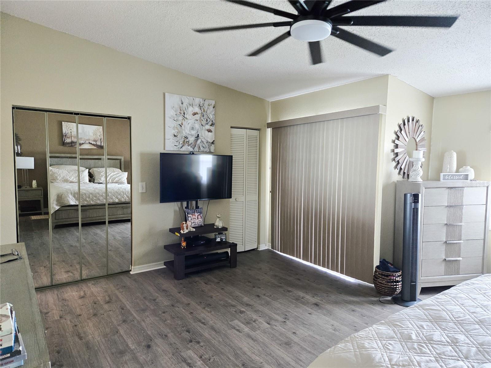 Image 18 of 30 For 1101 Pinellas Bayway S 405