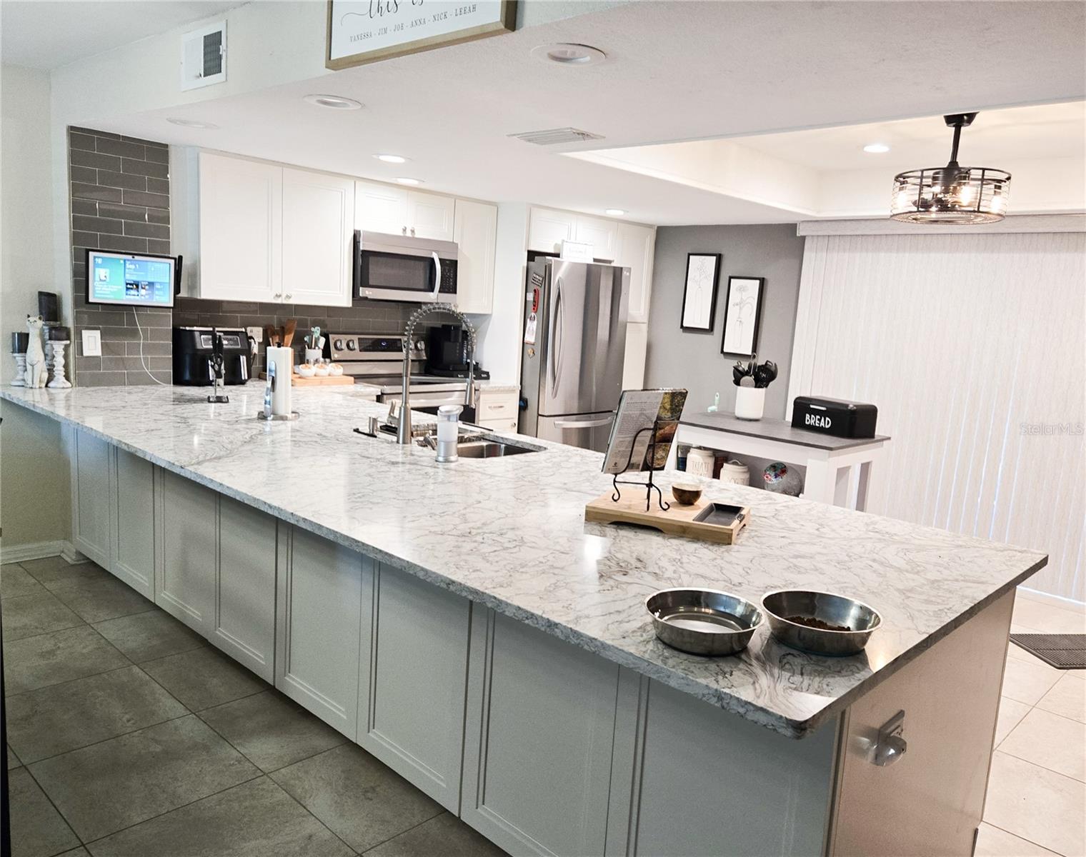 Image 4 of 30 For 1101 Pinellas Bayway S 405