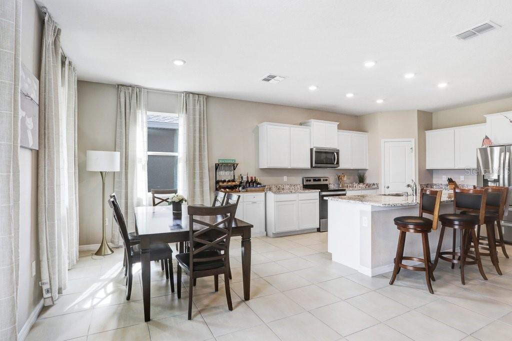 Image 21 of 50 For 4013 Lively Coral Place