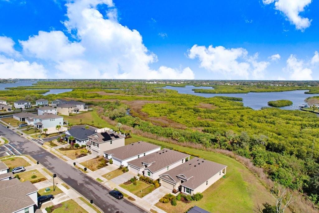Image 7 of 50 For 4013 Lively Coral Place