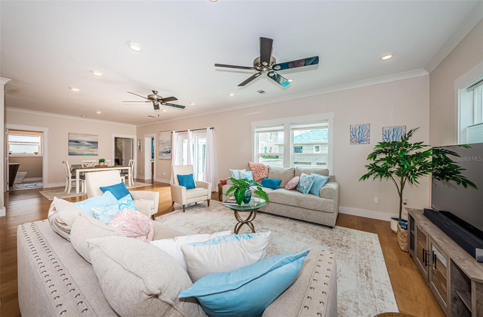 Image 14 of 25 For 16109 3rd Street E