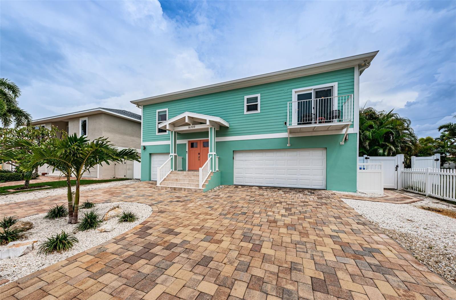 Image 17 of 25 For 16109 3rd Street E