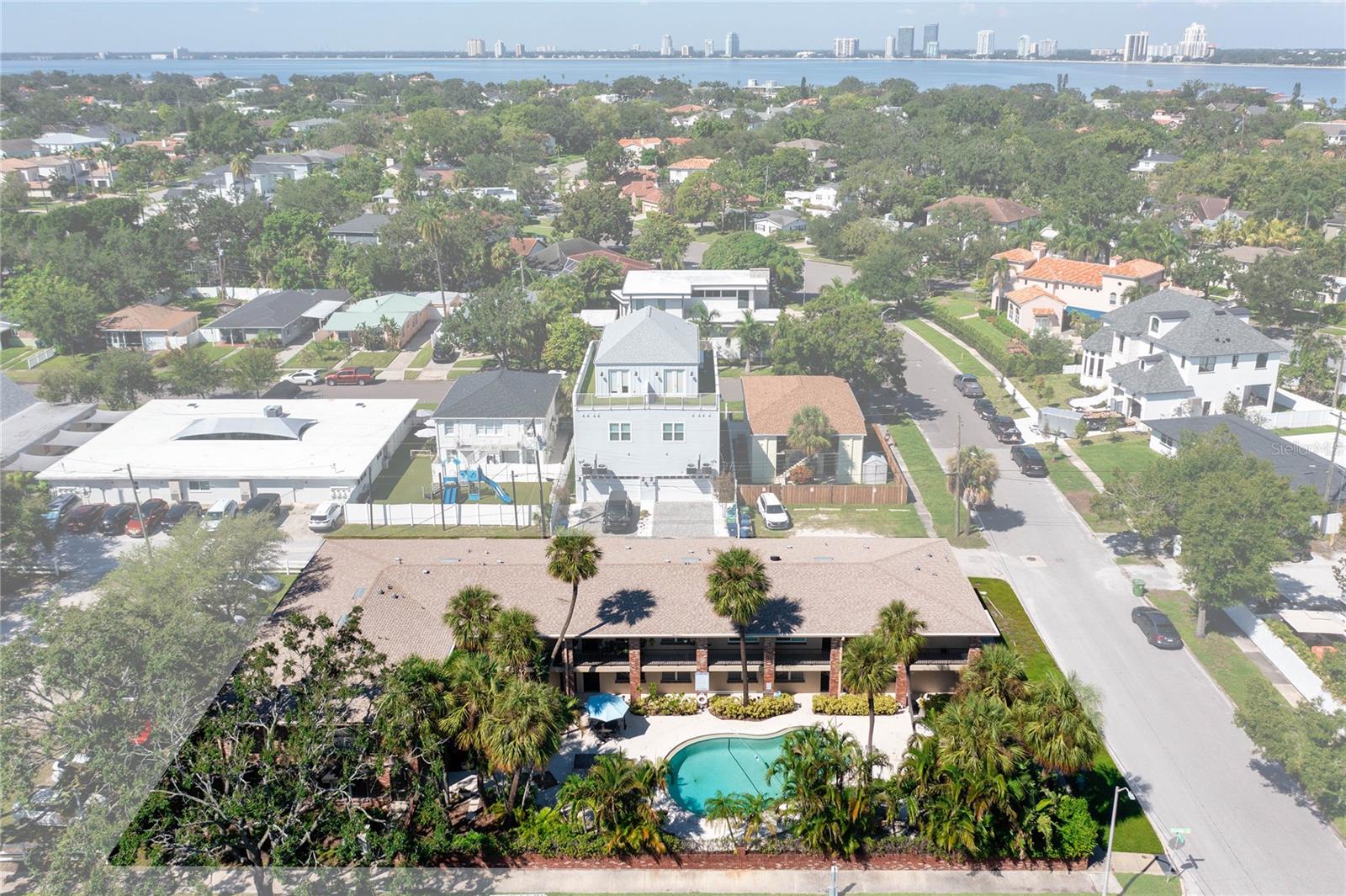 Image 2 of 33 For 208 Danube Avenue 203