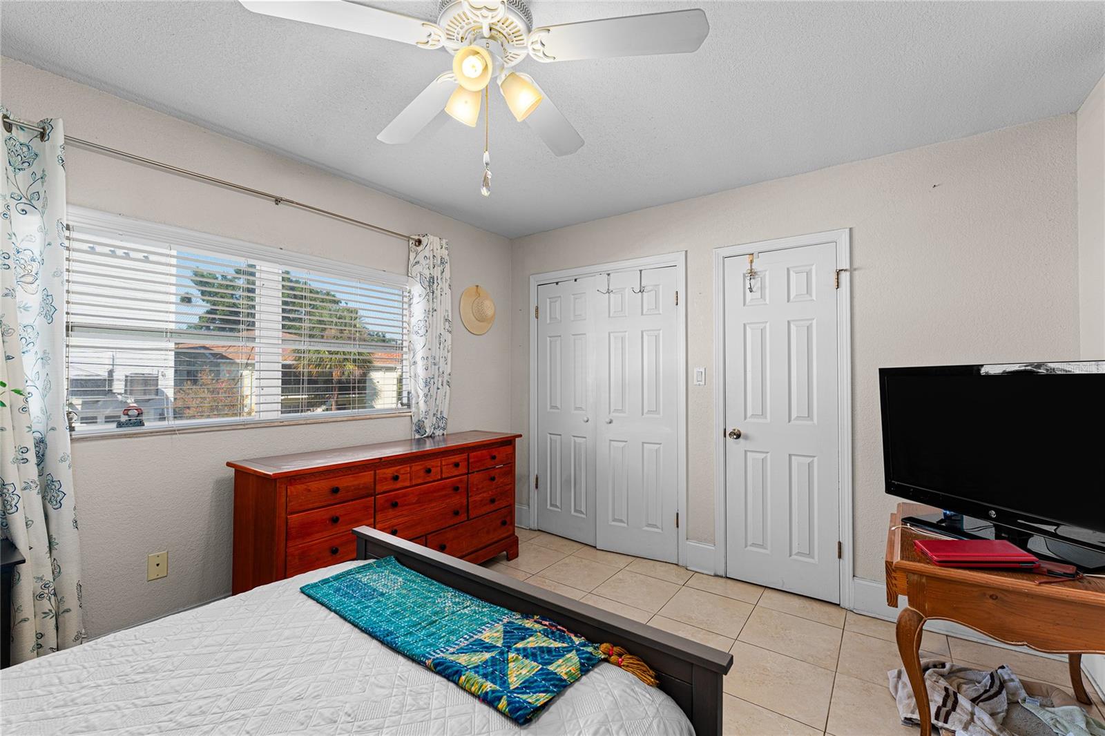Image 21 of 33 For 208 Danube Avenue 203