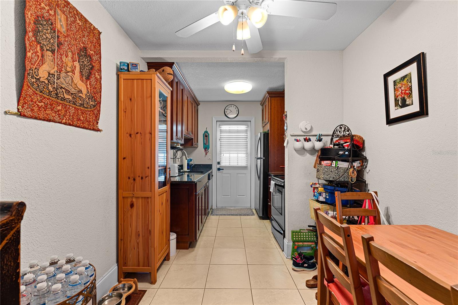 Image 9 of 33 For 208 Danube Avenue 203
