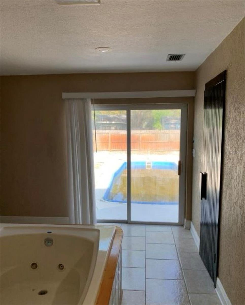 Image 20 of 22 For 5521 4th Avenue N