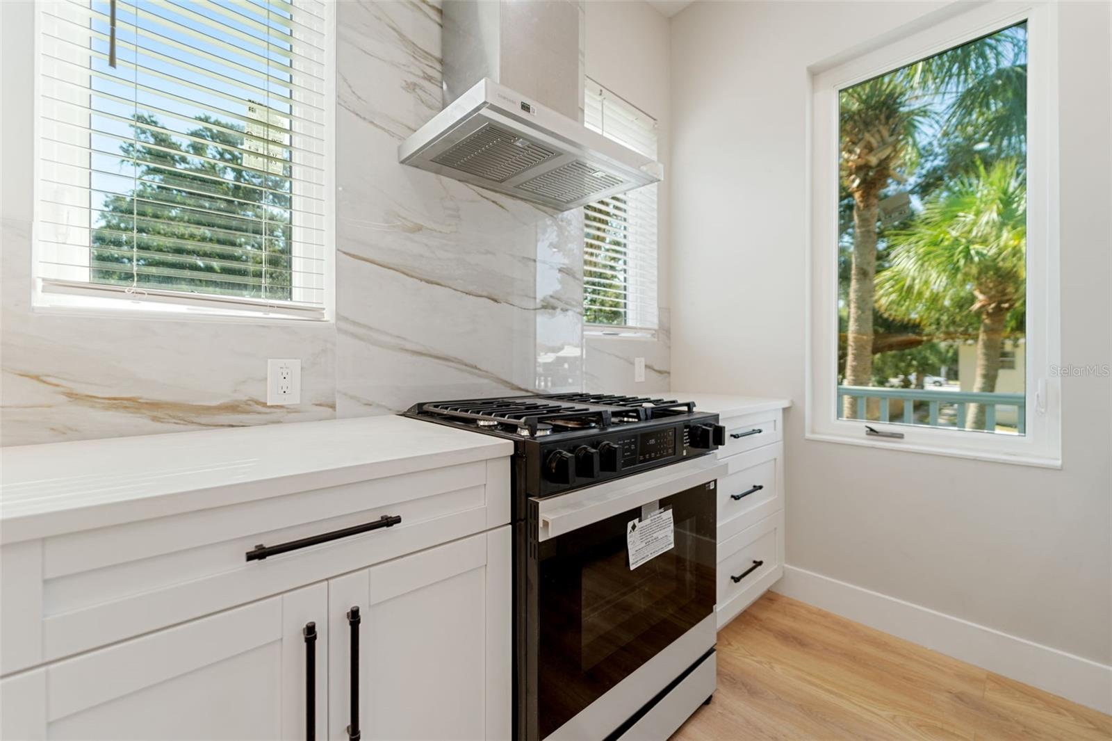Image 11 of 33 For 1021 Douglas Avenue 2