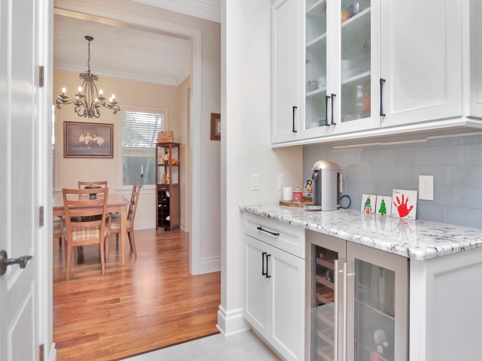 Image 14 of 49 For 2807 Sitios Street