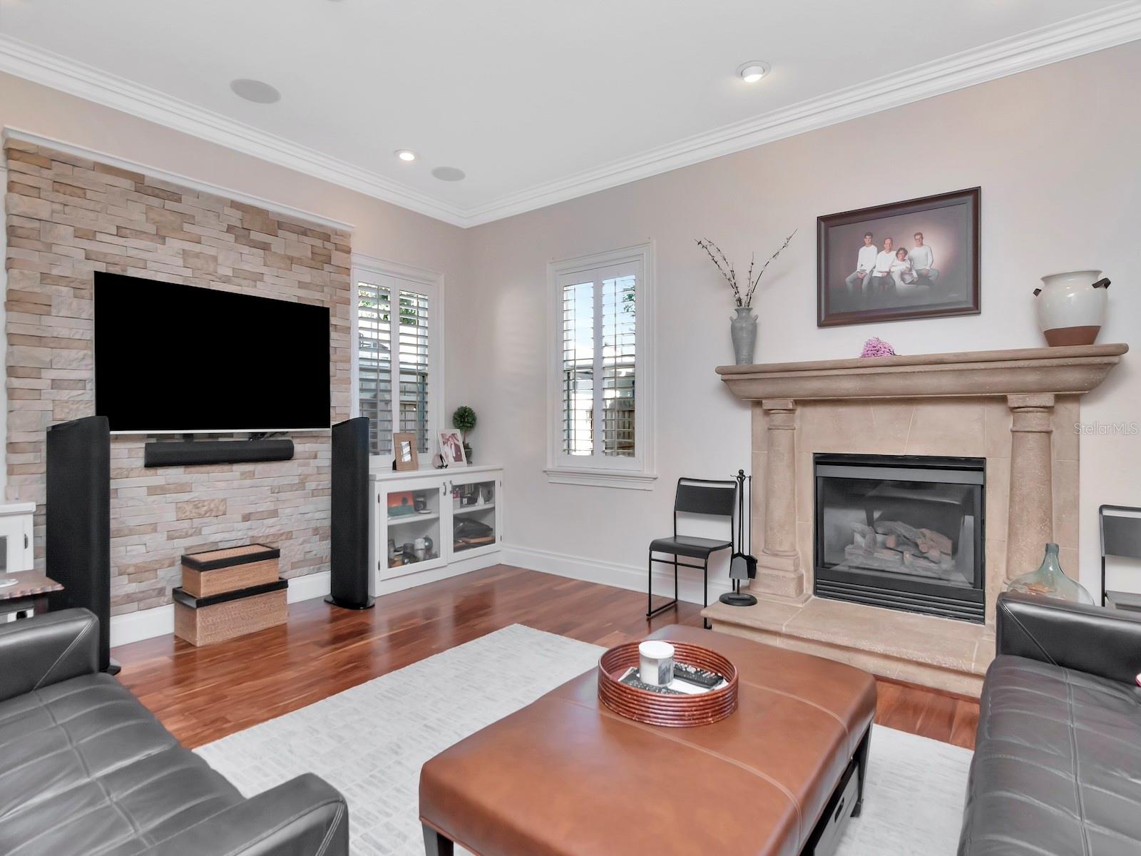 Image 15 of 49 For 2807 Sitios Street