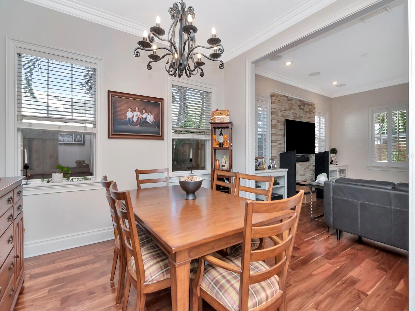 Image 22 of 49 For 2807 Sitios Street