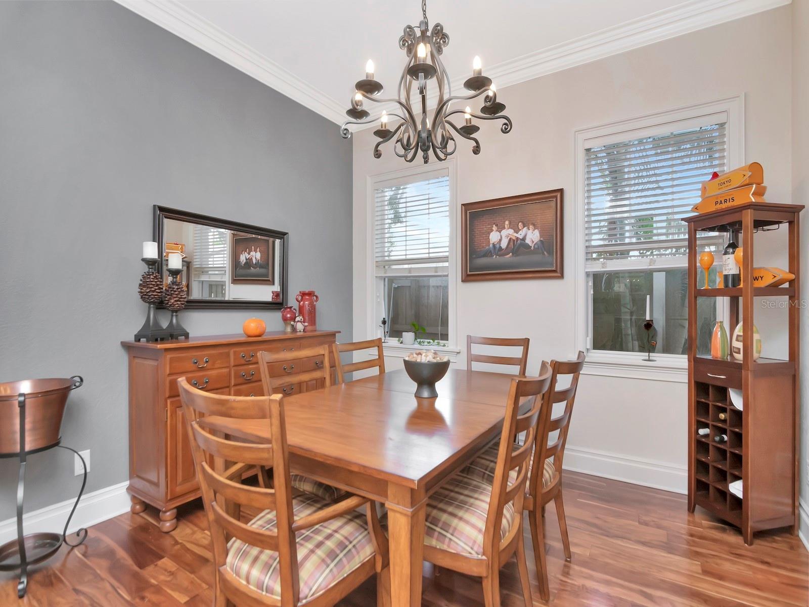 Image 23 of 49 For 2807 Sitios Street
