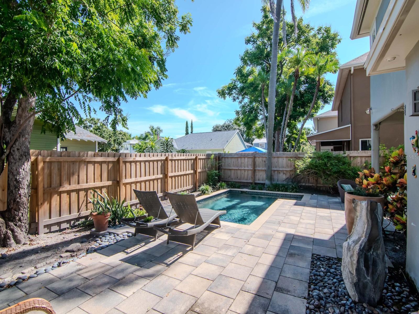 Image 46 of 49 For 2807 Sitios Street